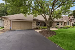 2488 Hillwood Dr E, Maplewood, MN 55119 - Photo 1