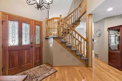 2488 Hillwood Drive E, Maplewood, MN 55119 - Photo 17