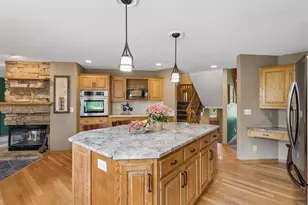 2488 Hillwood Dr E, Maplewood, MN 55119 - Photo 31