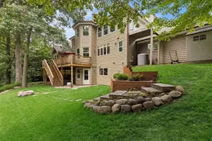 2488 Hillwood Dr E, Maplewood, MN 55119 - Photo 89