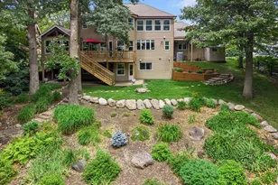 2488 Hillwood Dr E, Maplewood, MN 55119 - Photo 9