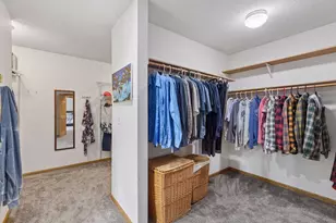 2488 Hillwood Dr E, Maplewood, MN 55119 - Photo 69