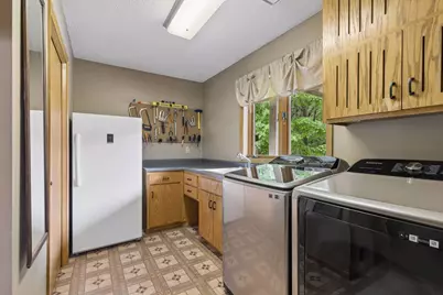 2488 Hillwood Drive E, Maplewood, MN 55119 - Photo 49