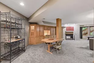 2488 Hillwood Dr E, Maplewood, MN 55119 - Photo 81