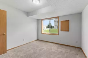 4244 Jarmann Ln, Shakopee, MN 55379 - Photo 23