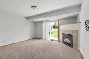 4244 Jarmann Ln, Shakopee, MN 55379 - Photo 17