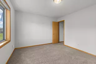 4244 Jarmann Ln, Shakopee, MN 55379 - Photo 31