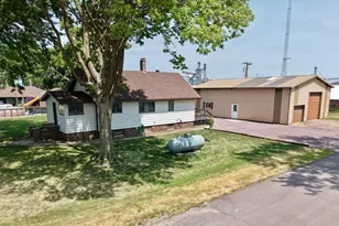 200 2nd St N, Darfur, MN 56022 - Photo 1