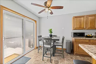 6775 Gretchen Lane N, Oakdale, MN 55128 - Photo 11