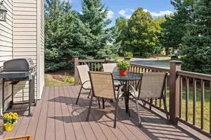 6775 Gretchen Ln N, Oakdale, MN 55128 - Photo 35