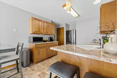 6775 Gretchen Lane N, Oakdale, MN 55128 - Photo 15