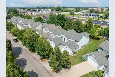 2408 Viola Heights Drive NE, Rochester, MN 55906 - Photo 3