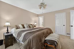 2408 Viola Heights Dr NE, Rochester, MN 55906 - Photo 13
