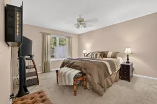 2408 Viola Heights Dr NE, Rochester, MN 55906 - Photo 11