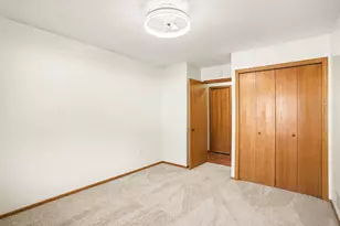 719 Evergreen Ct, Burnsville, MN 55337 - Photo 11