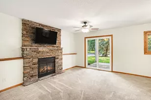 719 Evergreen Ct, Burnsville, MN 55337 - Photo 19