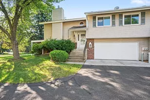 719 Evergreen Ct, Burnsville, MN 55337 - Photo 3