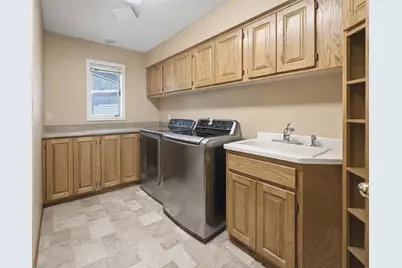 8992 Hidden Meadow Road, Woodbury, MN 55125 - Photo 3