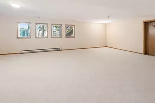 8992 Hidden Meadow Rd, Woodbury, MN 55125 - Photo 29