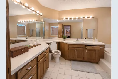 8992 Hidden Meadow Road, Woodbury, MN 55125 - Photo 19