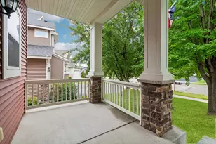 3947 Valencia Ln, Chaska, MN 55318 - Photo 3