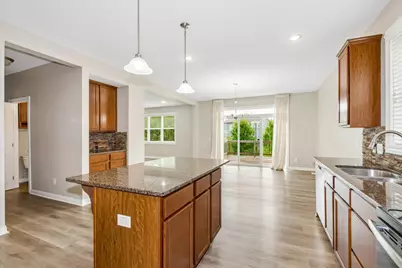 3947 Valencia Lane, Chaska, MN 55318 - Photo 11