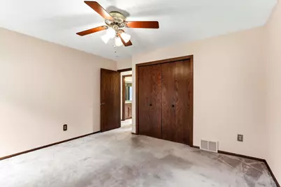 525 Lakewood Drive S, Maplewood, MN 55119 - Photo 23