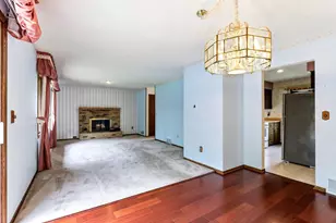 525 Lakewood Dr S, Maplewood, MN 55119 - Photo 11