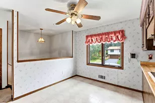 525 Lakewood Dr S, Maplewood, MN 55119 - Photo 13