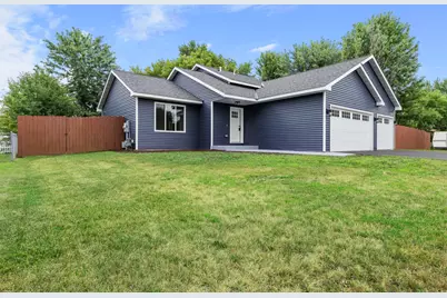 808 5th Avenue SW, Isanti, MN 55040 - Photo 3