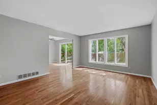 9401 Briar Rd, Bloomington, MN 55437 - Photo 13