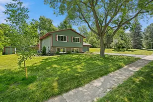 9401 Briar Rd, Bloomington, MN 55437 - Photo 3