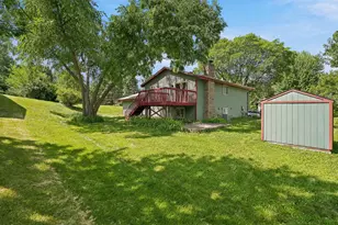 9401 Briar Rd, Bloomington, MN 55437 - Photo 37