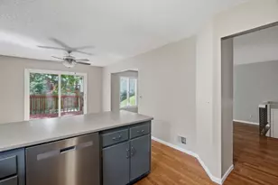 9401 Briar Rd, Bloomington, MN 55437 - Photo 7