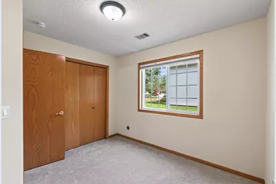 3900 51st Avenue N, Brooklyn Center, MN 55429 - Photo 17