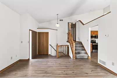 14799 Endicott Way, Apple Valley, MN 55124 - Photo 9