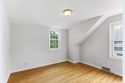1873 Hawthorne Avenue E, Saint Paul, MN 55119 - Photo 17