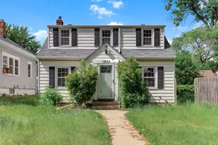 1873 Hawthorne Ave E, Saint Paul, MN 55119 - Photo 1