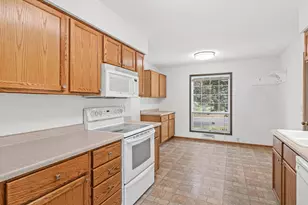 8757 75th St S, Cottage Grove, MN 55016 - Photo 7