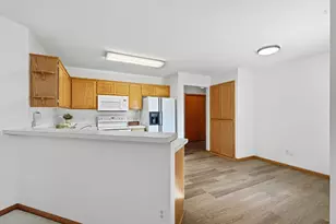 8554 Telford Ln N, Brooklyn Park, MN 55443 - Photo 15