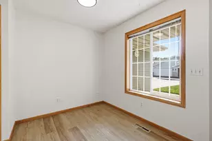8554 Telford Ln N, Brooklyn Park, MN 55443 - Photo 17