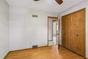 2095 Kelly Dr, Golden Valley, MN 55427 - Photo 41