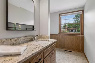 2095 Kelly Dr, Golden Valley, MN 55427 - Photo 29