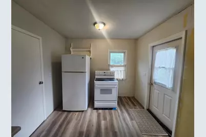822 2nd Street NW, Pipestone, MN 56164 - Photo 5
