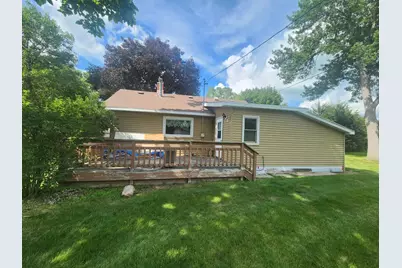 822 2nd Street NW, Pipestone, MN 56164 - Photo 3