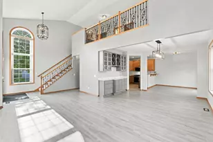 7143 Arthur Dr, Woodbury, MN 55125 - Photo 3