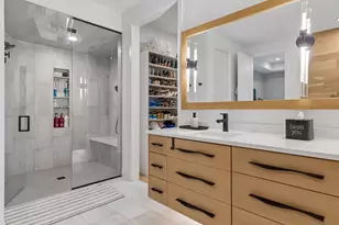 324 Hampton St, Wayzata, MN 55391 - Photo 25