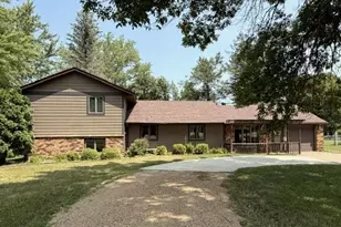 2022 River Rd, Windom, MN 56101 - Photo 1