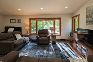 1216 Oak Dr, Montevideo, MN 56265 - Photo 3