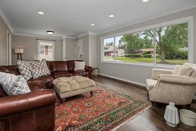 379 Ruby Drive, West Saint Paul, MN 55118 - Photo 5